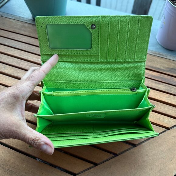 Hand-Painted Leah Dorion Wallet With Multicolor Art Design & Green Interior - Picture 4 of 6